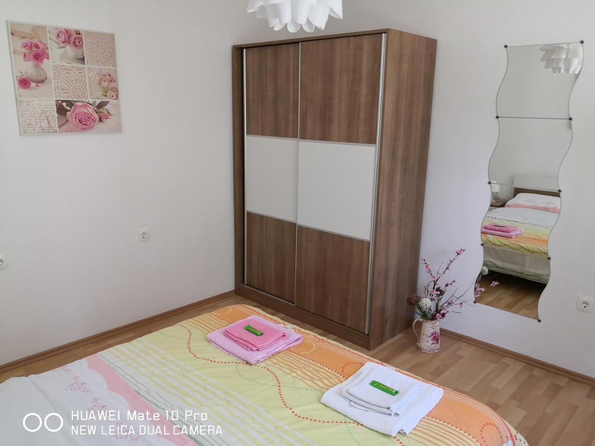 Apartmans Luce E Stella มาลินสกา ภายนอก รูปภาพ